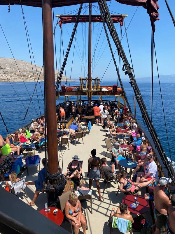 Barco De Pirata Deck Party Kos